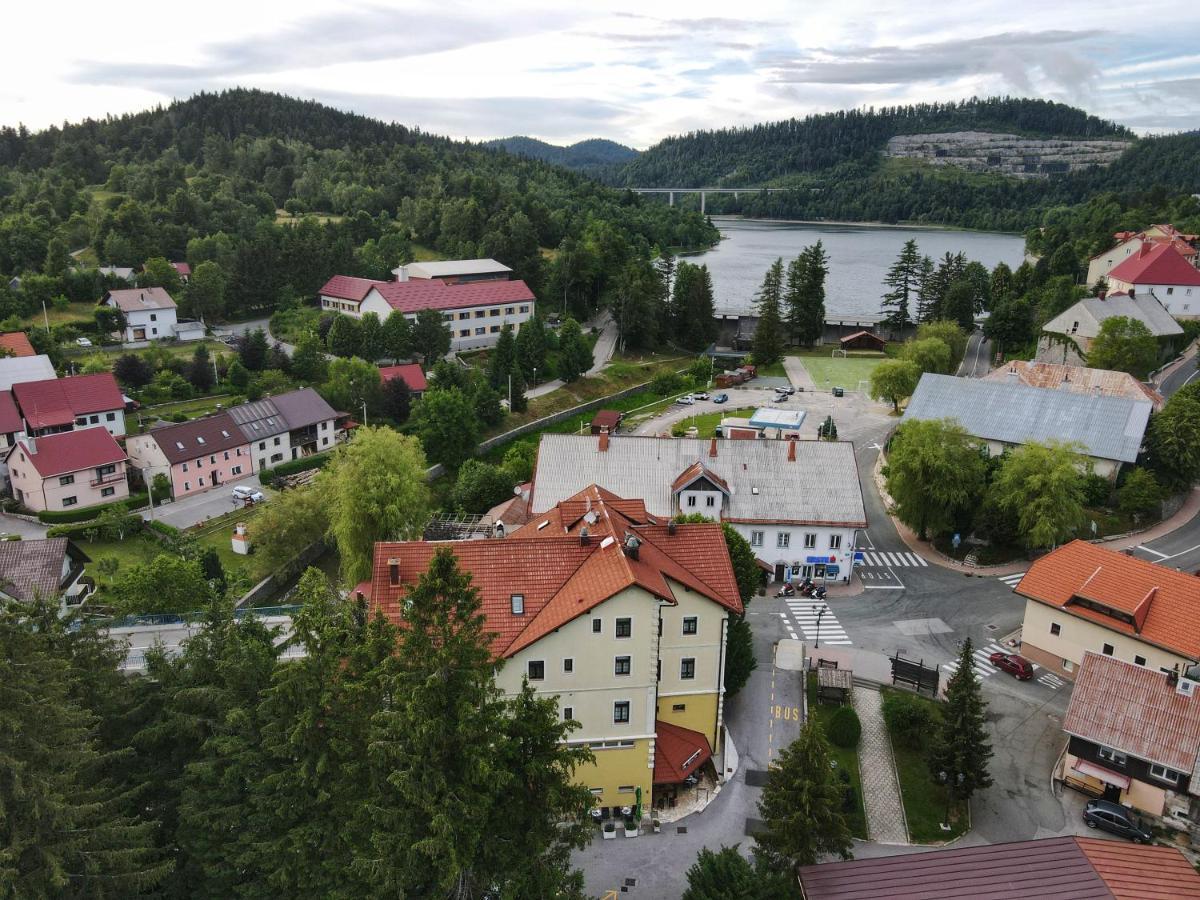 Hotel Bitoraj Fuzine Luaran gambar