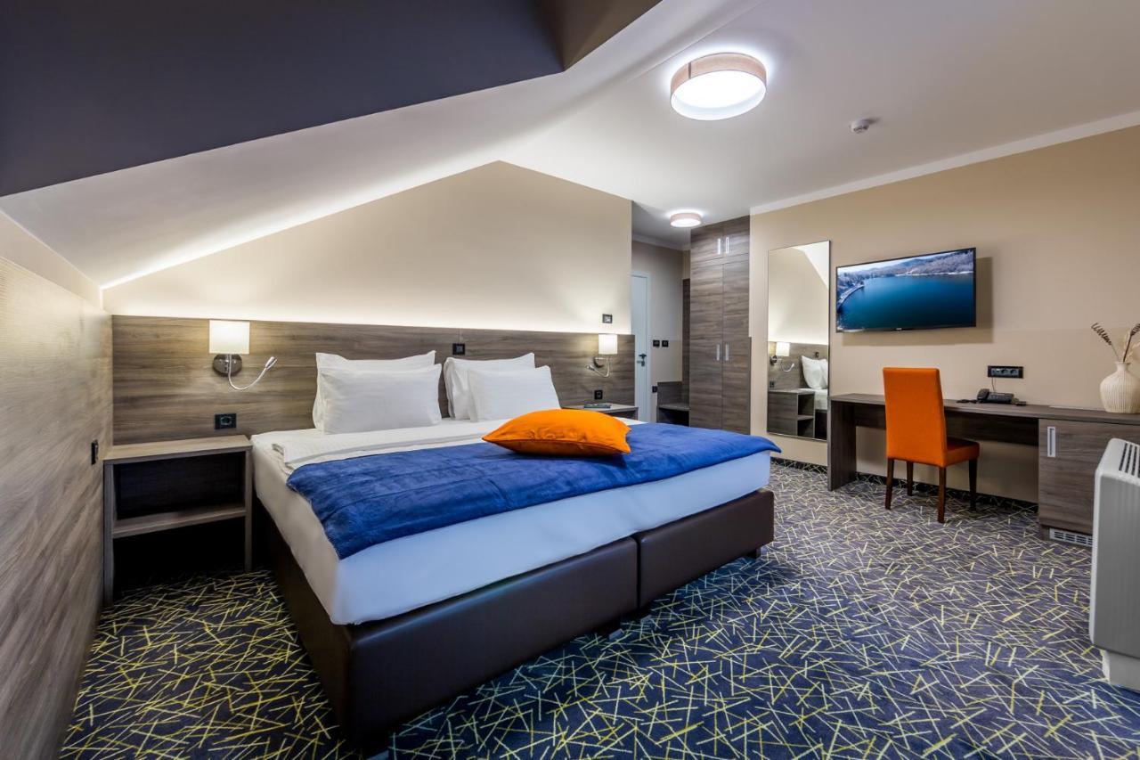 Hotel Bitoraj Fuzine Luaran gambar